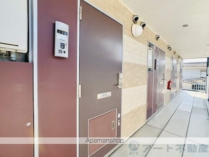 レオパレスさくら[1K/22.35m2]のエントランス2