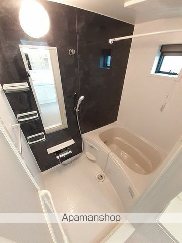 グラシオッソ坂井 IIIの内装写真