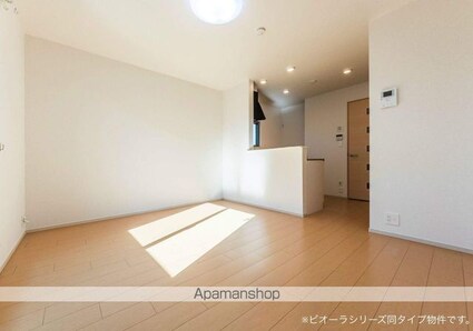 クリアネス・ボア　Ｂ[2LDK/57.21m2]のリビング・居間