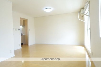 夢咲きの里　Ｄ[1R/40.36m2]のリビング・居間