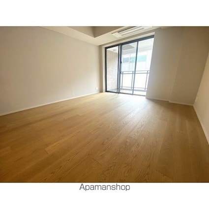 ザ・パークハウス千代田六番町[3LDK/84.2m2]のリビング・居間1