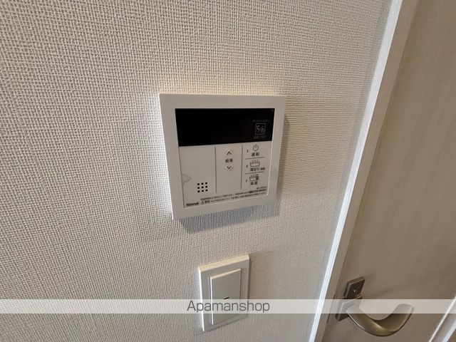 コンフォリア・リヴ淡路の内装写真