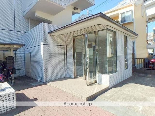 シャルム宮崎台の玄関写真