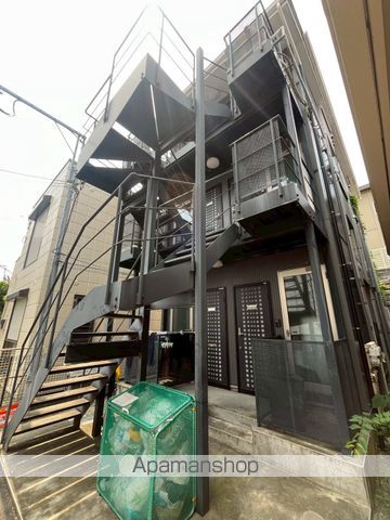 インペリアル参番館の外観写真