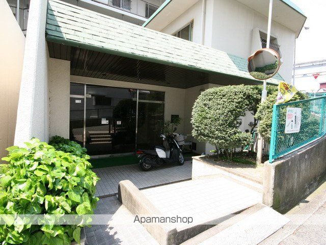 サンハイツ刀根山の玄関写真