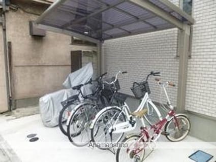 プレミール[1R/30.14m2]の駐車場