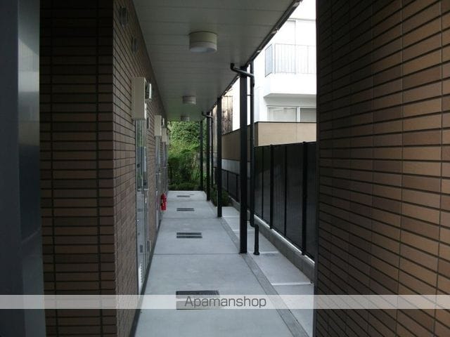 レオパレスプレシャスコートの玄関写真