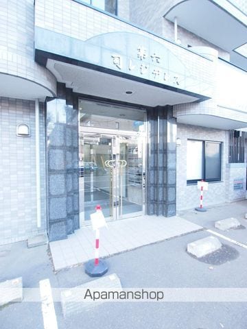 第6司レジデンスの玄関写真