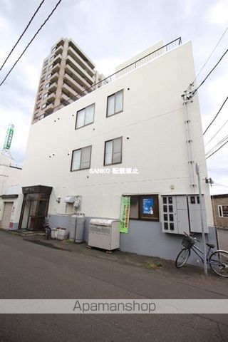 NYパレスの外観写真