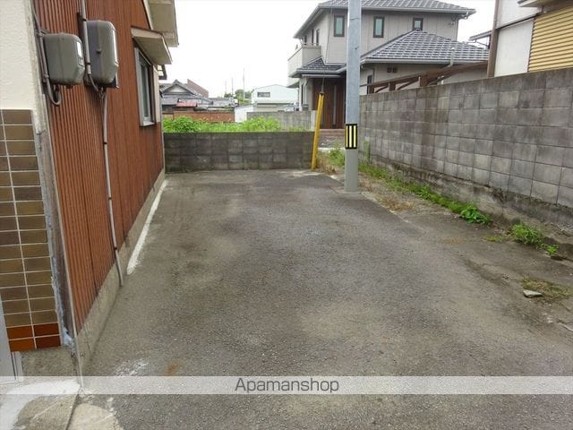 津田住宅[3K/34.65m2]の駐車場1