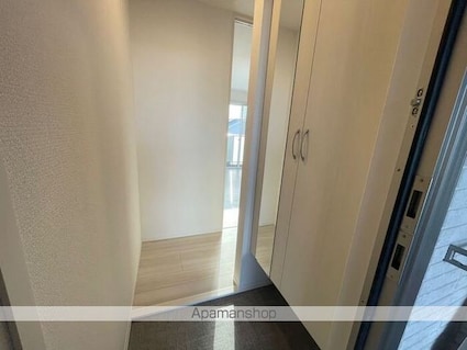 フラン岡[1LDK/41.01m2]の玄関