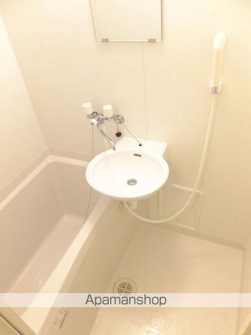 レオパレスストレーザ椿森[1K/22.47m2]のバス