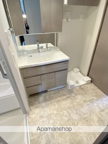 SK RESIDENCES SHINSAIBASHIの内装写真