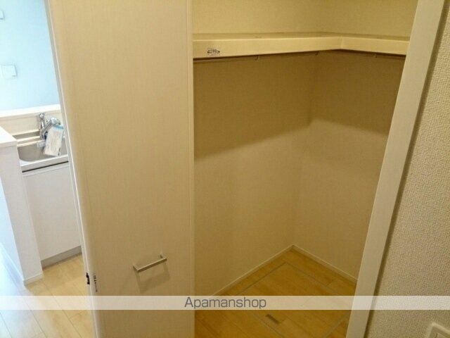 アンジュ・エムロード[1R/32.94m2]の収納