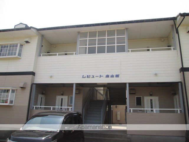 レピュート金山新の玄関写真
