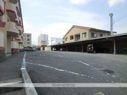 玉井ハイツ[3DK/71m2]の駐車場