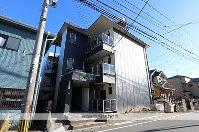 福岡市東区松島のマンションの外観1