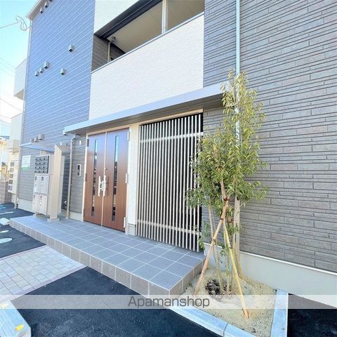 パセオプラシード泉中央の玄関写真
