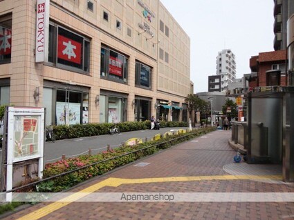 ラビュール三軒茶屋[1DK/40.91m2]の周辺9