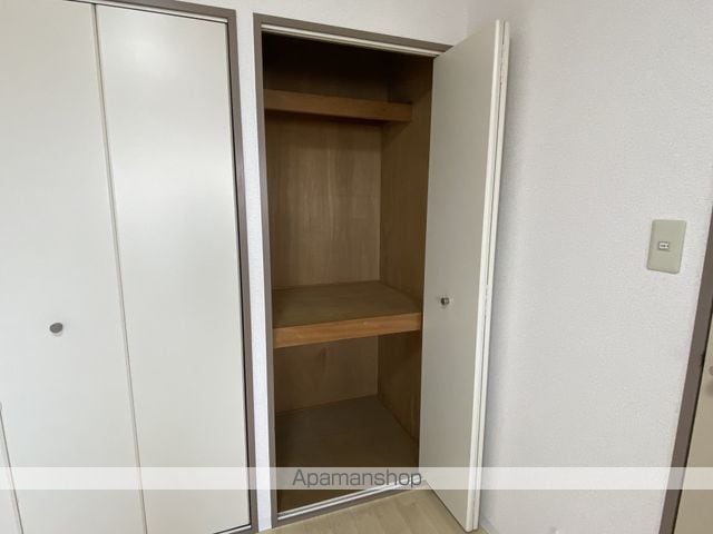 フォレ招提の内装写真