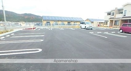 パインビレッジ　ビオーラⅢ[1LDK/50.07m2]の駐車場1