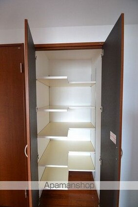 広島県広島市中区鉄砲町[2LDK/66.7m2]の収納