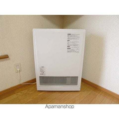 ハイツ岡崎中ノ島の内装写真