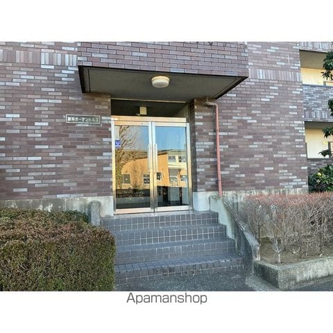 館林ガーデンヒルズの玄関写真