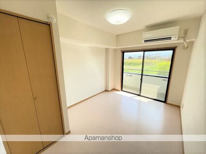 クレストンコート[1K/20.16m2]のリビング・居間