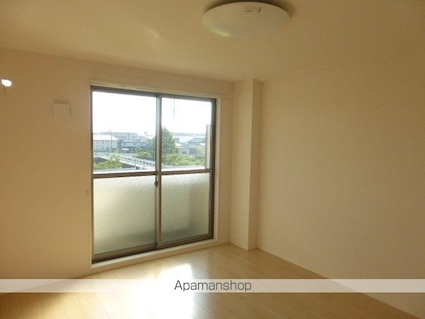 滋賀県近江八幡市白鳥町[1K/30.74m2]のリビング・居間