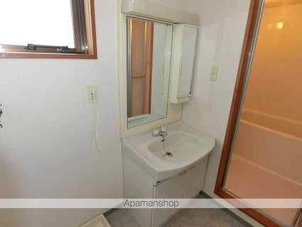 マンション元町[3LDK/69.3m2]の洗面所