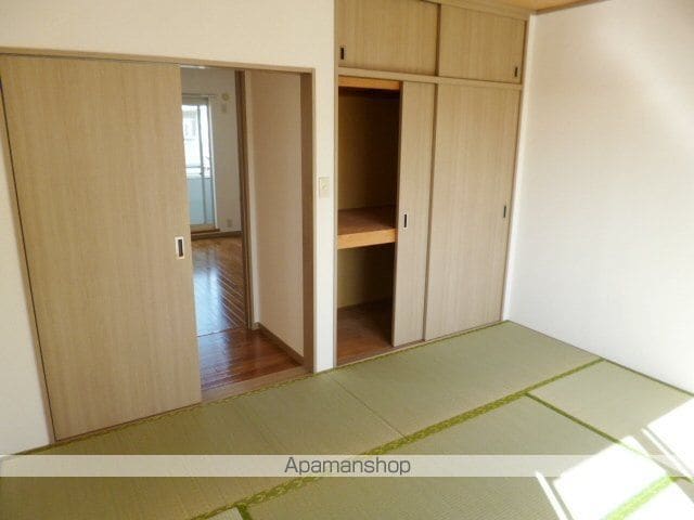 ブリージングタウン百草園[3LDK/81.84m2]の収納