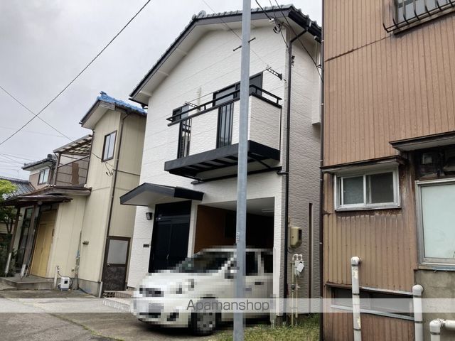 新潟市中央区 2階建 築26年の外観写真