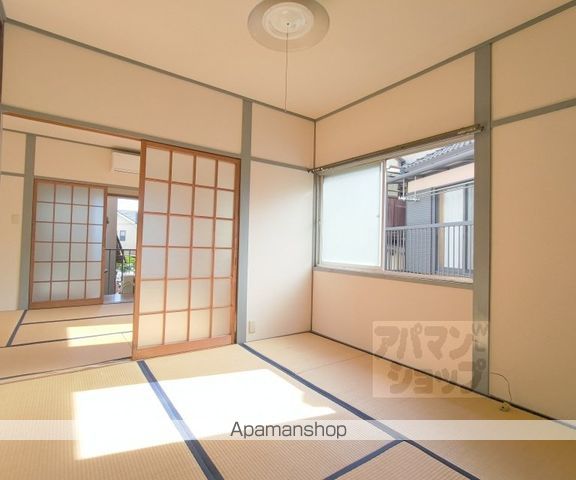 コーポ未麗嵐山の内装写真
