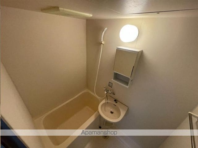 ロイヤルヒルズ片桐の内装写真