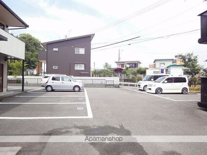 ラピス　Ａ棟[1DK/28.21m2]の駐車場1