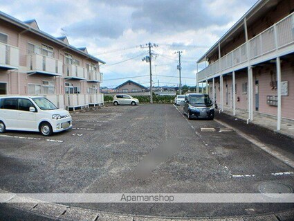 アーバンステートⅡ[1LDK/40.04m2]の駐車場