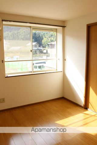 エヴァーグリーン上田Aの内装写真