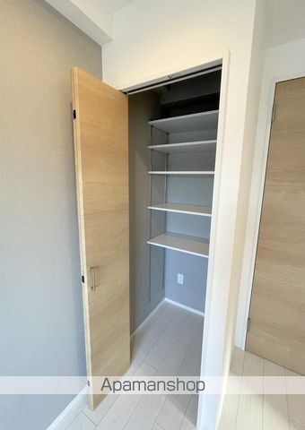 シーズンフラッツ靭本町の内装写真