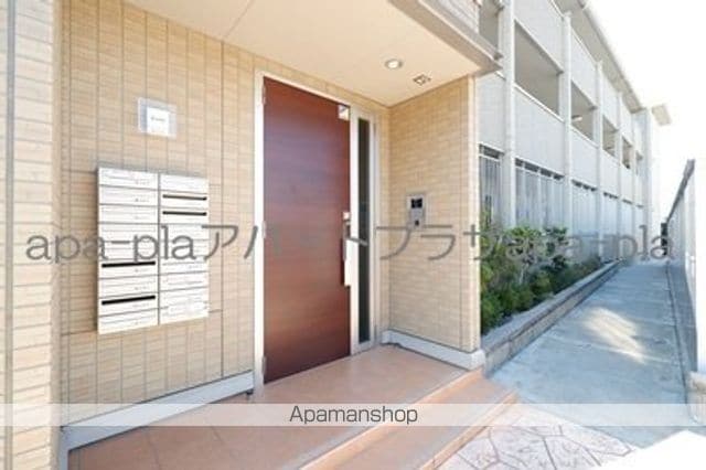 カルチェ Bの玄関写真