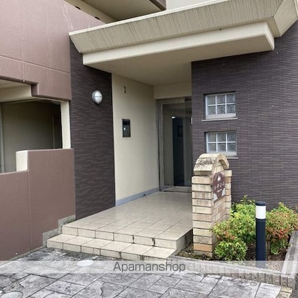 シーダーエース[2LDK/60.18m2]のエントランス1