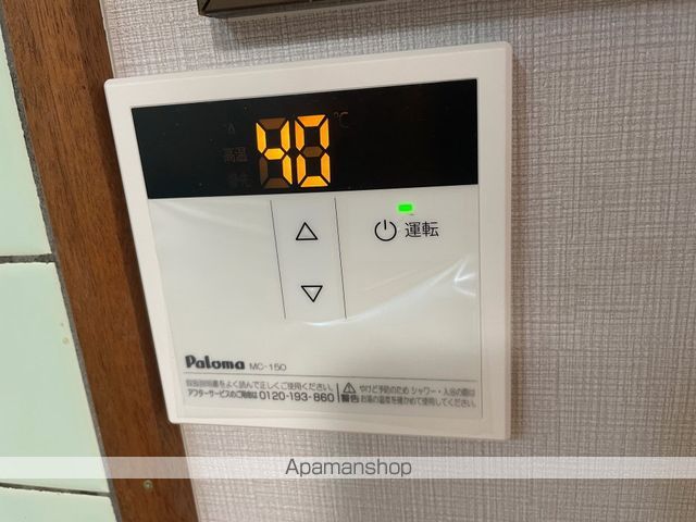 ブレストハウス御堀の内装写真
