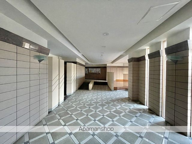 ナイスパークステージ泉中央の玄関写真