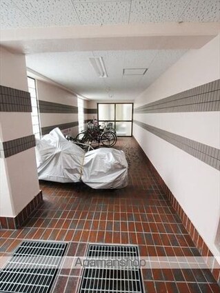 プレアール緑町[1K/24m2]の駐車場
