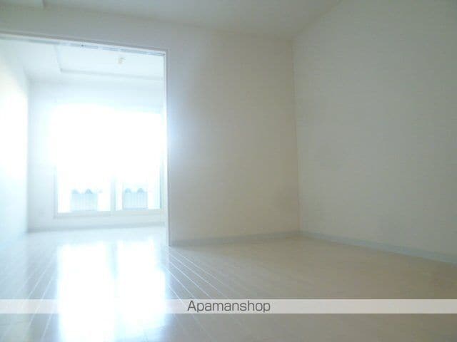 DIE SONNE IIIの内装写真