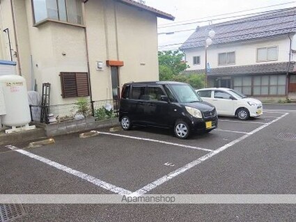 レオパレス柏[1K/20.28m2]の駐車場
