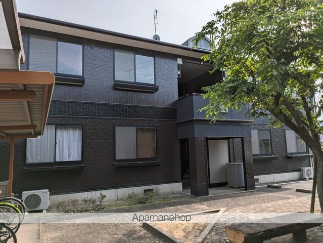 サンガーデン西富井 B棟の外観写真