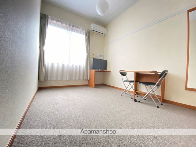 レオパレストラオムの内装写真