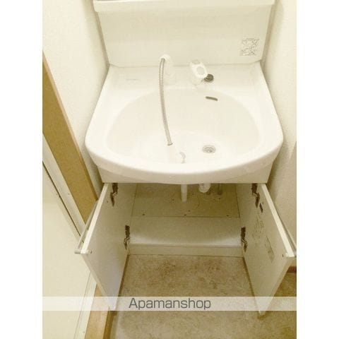 アンプルールフェール WADAの内装写真