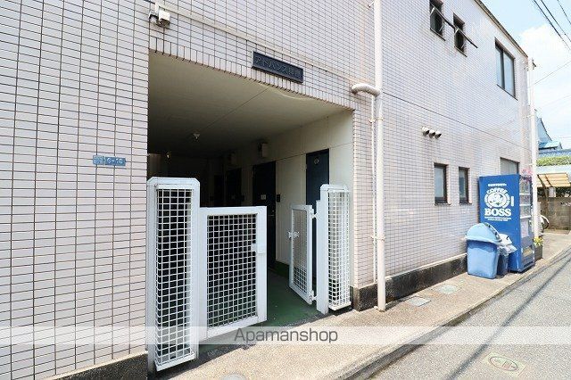 アドバンス拝島の玄関写真